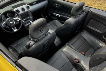 Ford Mustang GT 5.0 V8 cabrio – Poukaz - 12