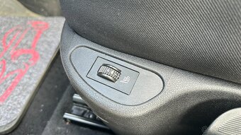 Peugeot 308 1.6i 88kW ČR,PDC,Klima - 12