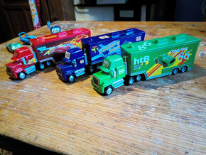 Nové modely aut z filmu AUTA - 12