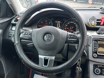 Volkswagen Passat 2011 - 12