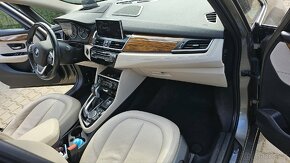 BMW 220d Active Tourer X drive - 12