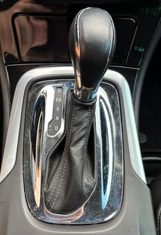 Opel Insignia Combi 2.0CDTi, 118kW, automat - 12