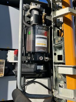 Kolové rypadlo Liebherr A914 Compact Rail - 12