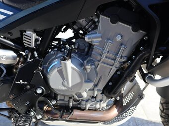 CF Moto 800 MT 74kW Původ ČR, 1.Majitel, po servisu - 12