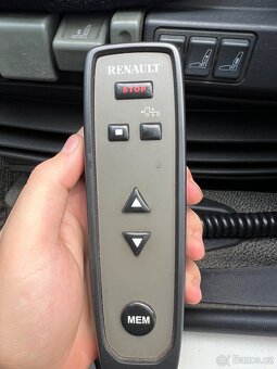 RENAULT PREMIUM 410 DXI 6x2 MANUAL - 12