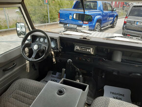 Land Rover Defender 110 TD5, 9míst, naviják, ČR, tažné 3,5t - 12