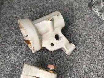 Nepoužitá originální objímka ČZ držák páček plyn ČZ 477 471 - 12