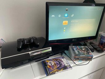 Playstation 3 FAT 60GB CECHC04  - přehraje i PS2 hry - 12