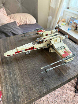 LEGO Star Wars – sběratelské lodě (Republic Gunship, The Gho - 12
