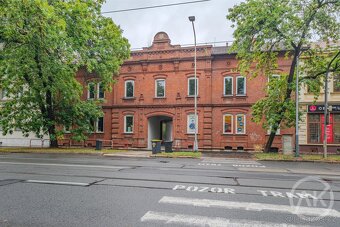 Pronájem kanceláře na skvělém místě v blízkosti centra, ul. - 12