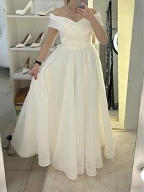 Svatební šaty - 12