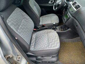 Škoda Fabia 2 kombi  1.4 16v 63kw  r.2009 - 12