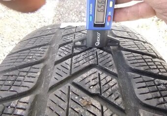699. 4x ALU 5x112 zimní pirelli 235/60 r18 (6-6,5) - 12
