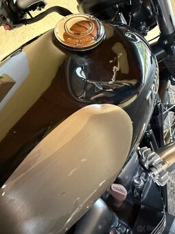 Triumph Bonneville 1200 Bobber 2019 - 12