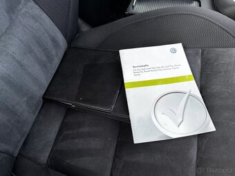 Volkswagen Golf 1.4 TSI 118kW DSG Highline ALU R17 Alcantara - 12