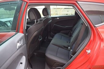 Hyundai Tucson 1.6 GDi/NAVI/KAMERA/MANUÁL/AC/ - 12