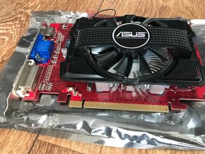 Asus HD5670 - 12