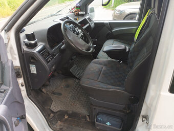 Mercedes Vito 2.2 - 12