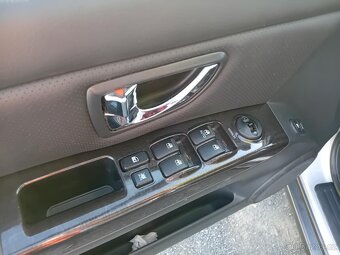 Sorento 2,5 CRDi 125Kw, manuál - 12