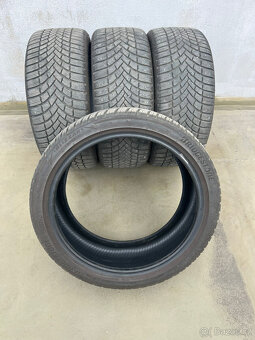 235/40R19 zimní pneu BRIDGESTONE BLIZZAK LM005 - 12