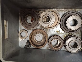 Náhradní díly na vyvažečku LKT - 12