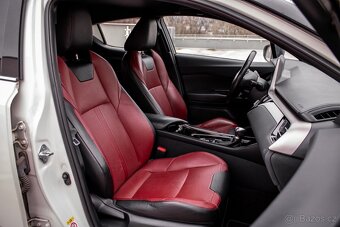 Toyota C-HR 1.8 Hybrid Selection E-CVT - 54 000km - 12