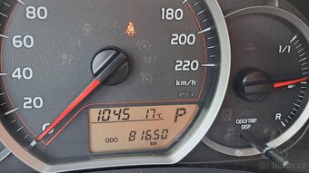 Toyota Yaris, 1.3i / AUTOMAT najeto 81 000km - 12