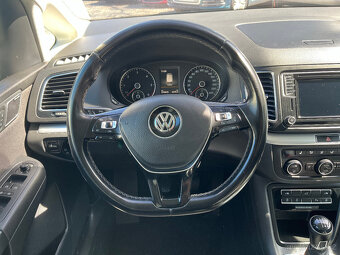 VOLKSWAGEN SHARAN  2,0 TDi   110 Kw 4x4 TAŽNÉ, NAVI - 12
