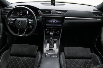 Škoda Superb Combi 2.0 TDISportline DSG - 12