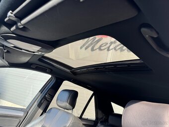 Mercedes-Benz ML 300 CDI 7G 136t km 4-Matic r.2010 - 12