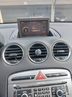 Peugeot 308 automat nová STK - 12