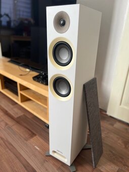 Jamo Studio 8 - 12