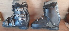Lyžarské boty Atomic a Head - 12