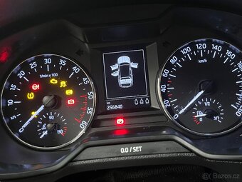 Škoda Octavia 3 combi 2.0tdi 110kw - 12