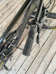 Enduro/Trail Carbon MTB Canyon Spectral CF 7.0 (2019) L 27,5 - 12