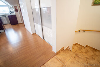 Prodej zánovního bytu 3+kk o výměře 109m2 v ulici Vinořská v - 12