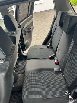 Suzuki Swift 1.3 67.5 kW TOP STAV - 12