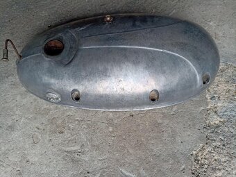 Víko motoru Jawa 250 / 559 / 353,strana spojky,zapalování - 12