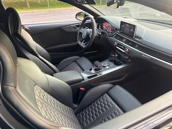 Audi RS5 2.9 - 12