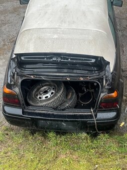 Prodám Volkswagen golf cabrio 1.6 - 12