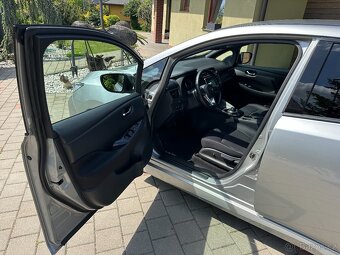 Nissan Leaf 40kwh - ZE1 - 12