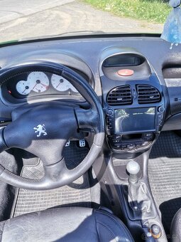 Peugeot 206cc 2.0 i  16v 100kw  LPG - 12