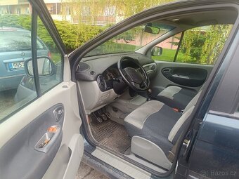 Renault Scénic RX 4 - 12