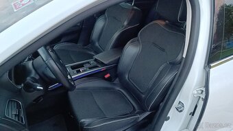 Renault Megane ENERGY TCe 130 EDC BOSE EDITION - 12