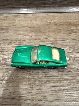 Angličák Matchbox Ferrari Berlinetta - 12