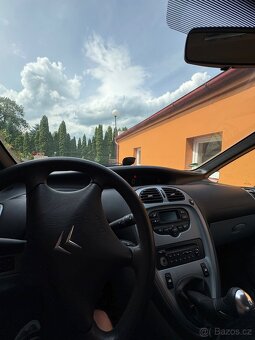 Citroen Xsara Picasso 1.8 16V - 12