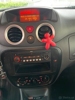 Citroen C3 1 majitel koupeno v ČR 1.1i 79 tis. km - 12