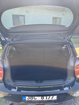 BMW 118D - 12