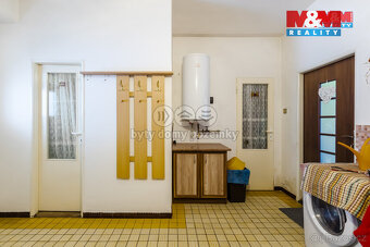 Prodej rodinného domu, 987 m², Lukavice - 12