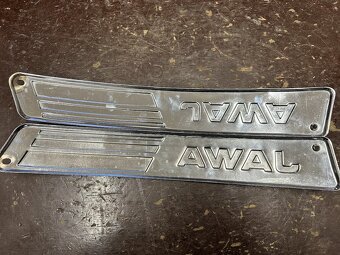 Predám bočné lišty nádrže s nápisem JAWA 350/634 - 12